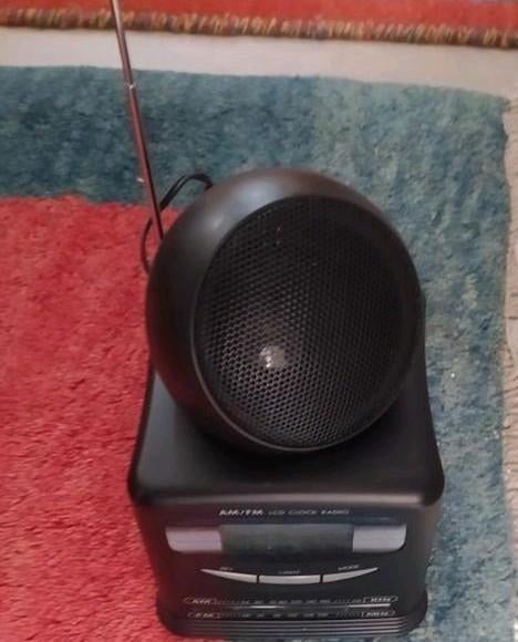 Klokradio, werkt op batterijen, Ophalen of Verzenden, Zo goed als nieuw