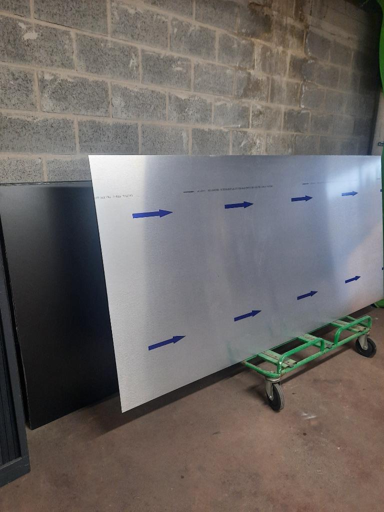 Nieuwe alu compsiet platen inox look, Bricolage & Construction, Métaux, Neuf, Aluminium, Enlèvement ou Envoi