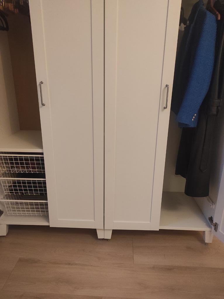 Dressing Ikea personnalisé, Enlèvement