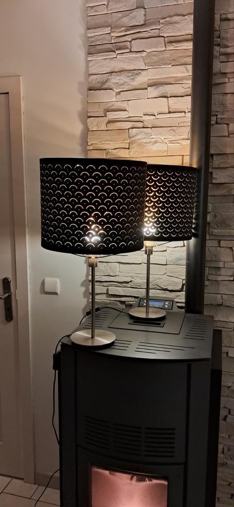 Set van 2 NYMÖ IKEA lampen zwart/goud/messing, Huis en Inrichting, Ophalen