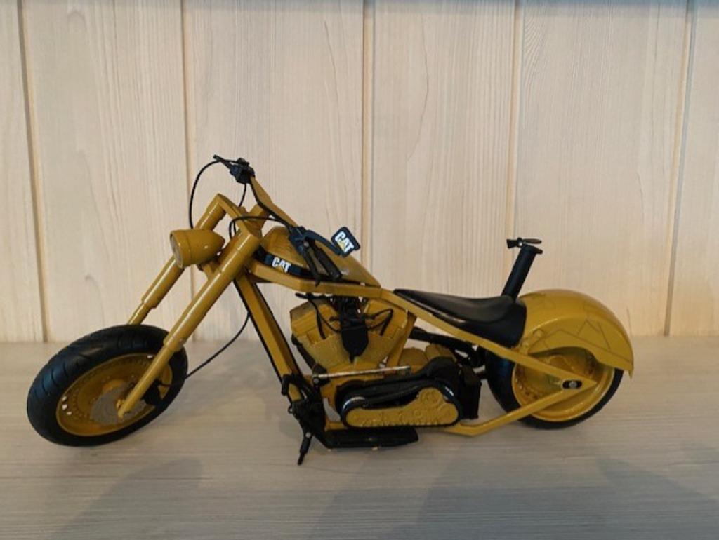 Caterpillar Chopper model, Hobby & Loisirs créatifs, Enlèvement ou Envoi, Comme neuf, Plus grand que 1:32, Autres types