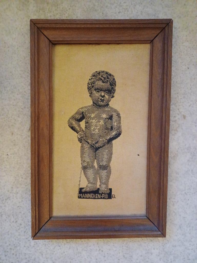Tableau style point de croix sur le manneken pis, Antiquités & Art, Art | Autres Art, Enlèvement