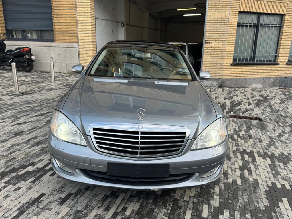 Mercedes -Benz S 350 essence.année 2009 euros 5 km199000, Auto's, Mercedes-Benz, Automaat, Euro 5, Bedrijf, Parkeercamera