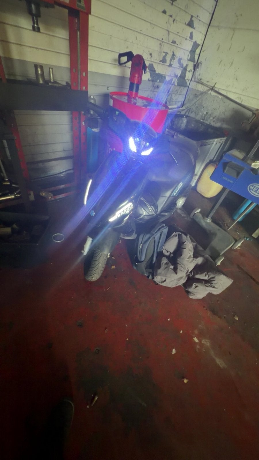 GEZOCHT: SCOOTER PROJECT / OPKNAPPER, Fietsen en Brommers, Ophalen, Zo goed als nieuw