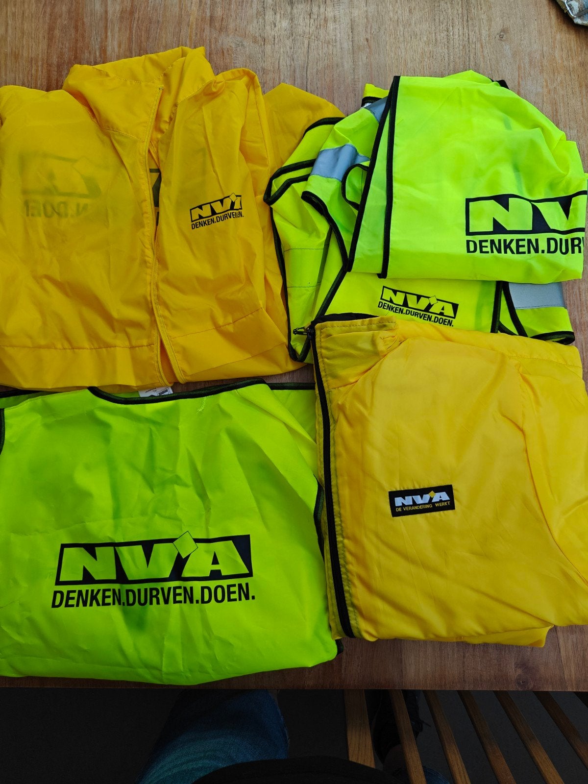N-VA jas en fluo vestjes XL en xxl, Ophalen, Zo goed als nieuw, Maat 56/58 (XL)