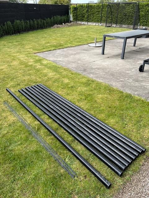 Zwarte afsluitingspalen 60 mm - 2 mm dik - 2,6m. Prijs/stuk, Ophalen, Nieuw, 250 cm of meer, Palen
