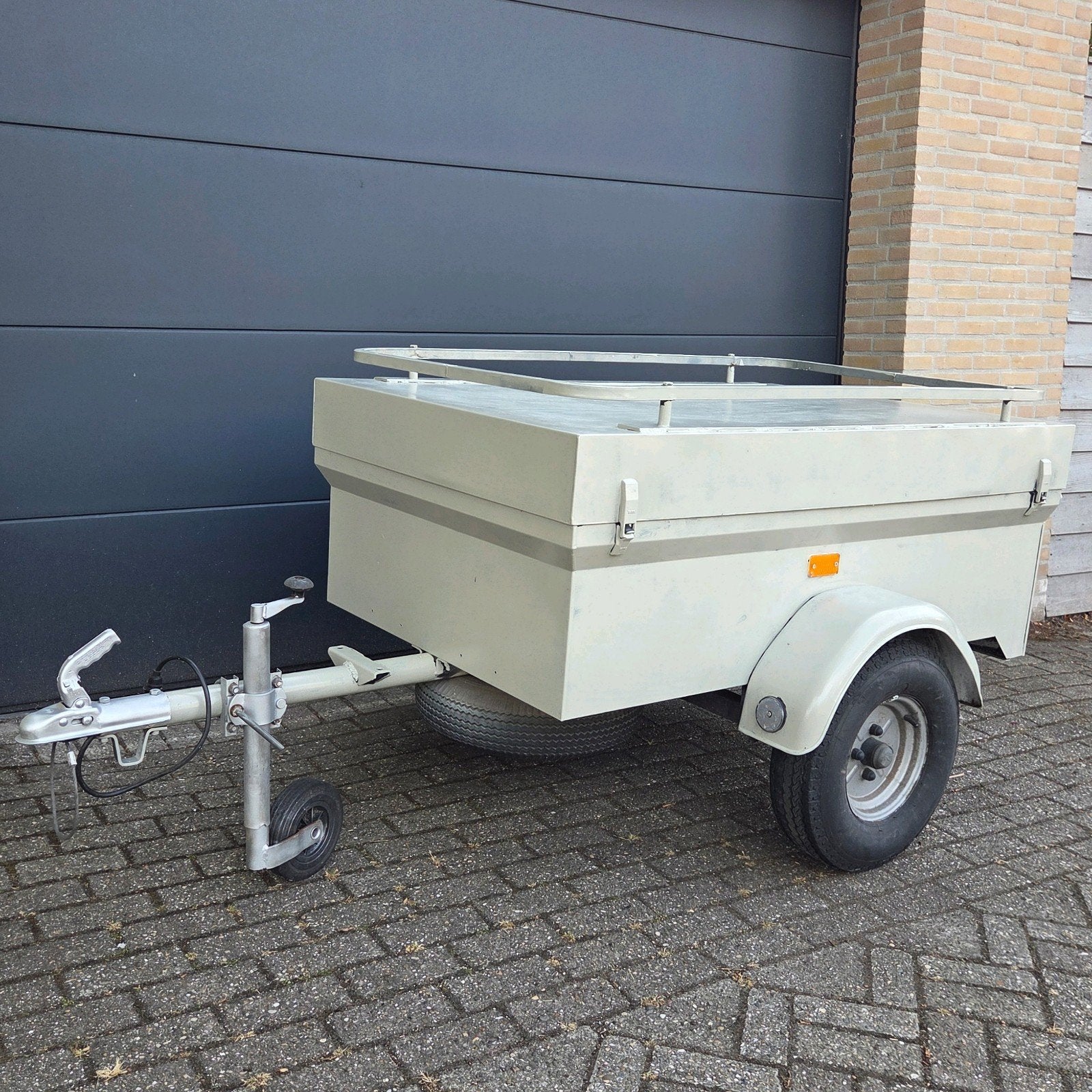 Saris Bagagewagen, Auto diversen, Ophalen