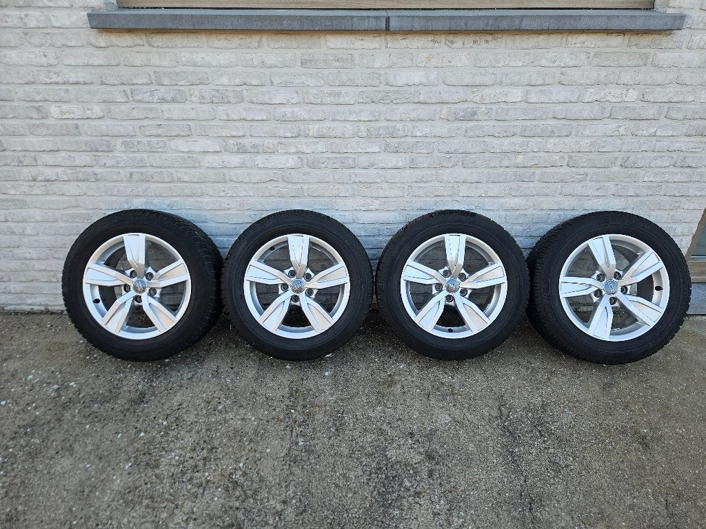 Originele Audi A4 B9 16" velgen + winterbanden (Dunlop), Auto-onderdelen, Banden en Velgen, Ophalen, Gebruikt, Velg(en), 16 inch