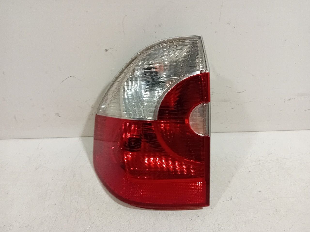 Achterlicht links buiten BMW X3, Onderdelen@venauto.nl, Van der Ven Autorecycling B.V., Gebruikt, Ettenseweg 76, 4706 PB Roosendaal, The Netherlands