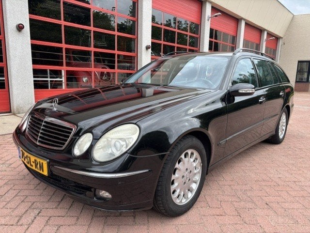 Mercedes-Benz E200 kompressor Avantgarde kombi, Auto's, Mercedes-Benz, Particulier, E-Klasse, ABS, Airbags, Airconditioning, Alarm