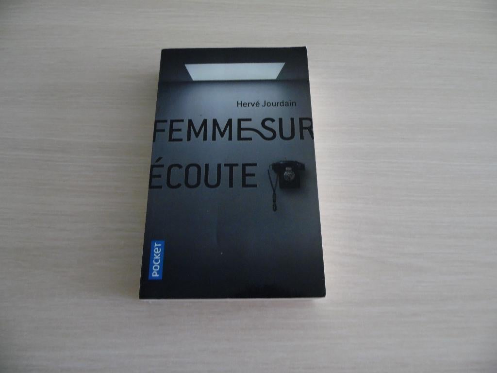 FEMMES SUR ÉCOUTE       HERVÉ  JOURDAIN, Enlèvement ou Envoi, Comme neuf, Europe autre, Hervé Jourdain