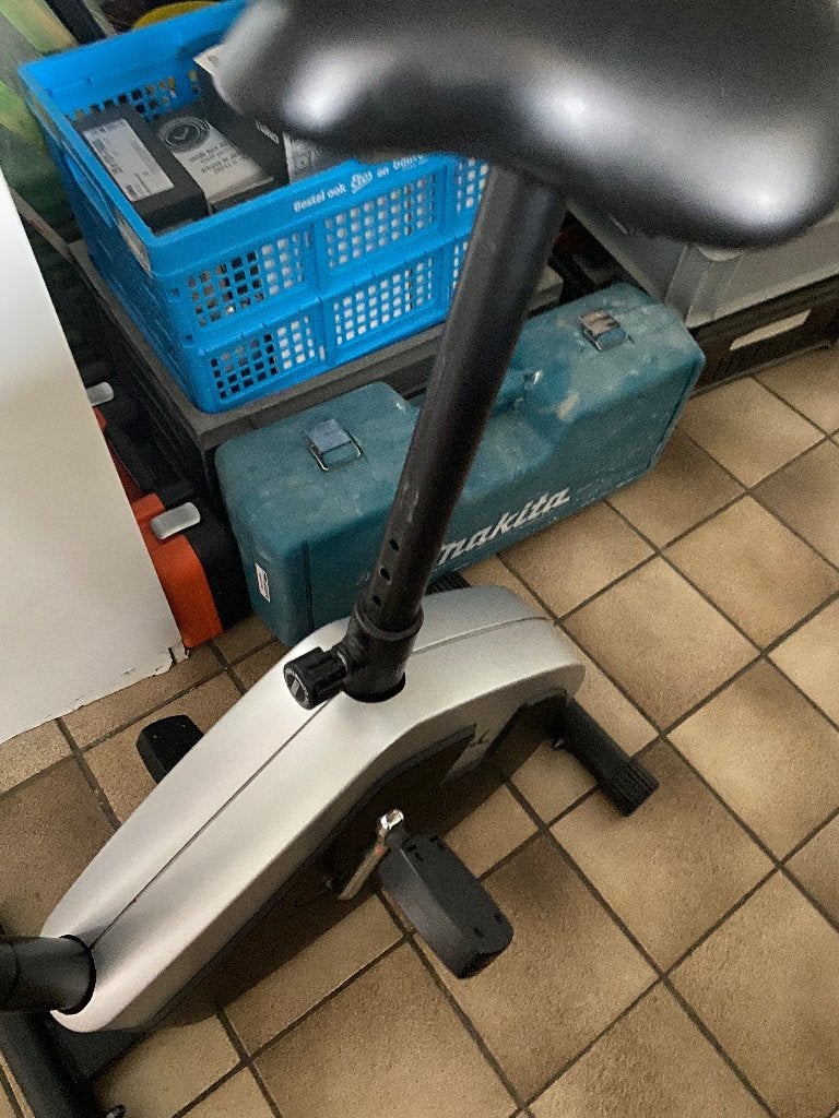 Hometrainer, Sport en Fitness, Overige Sport en Fitness, Ophalen, Gebruikt