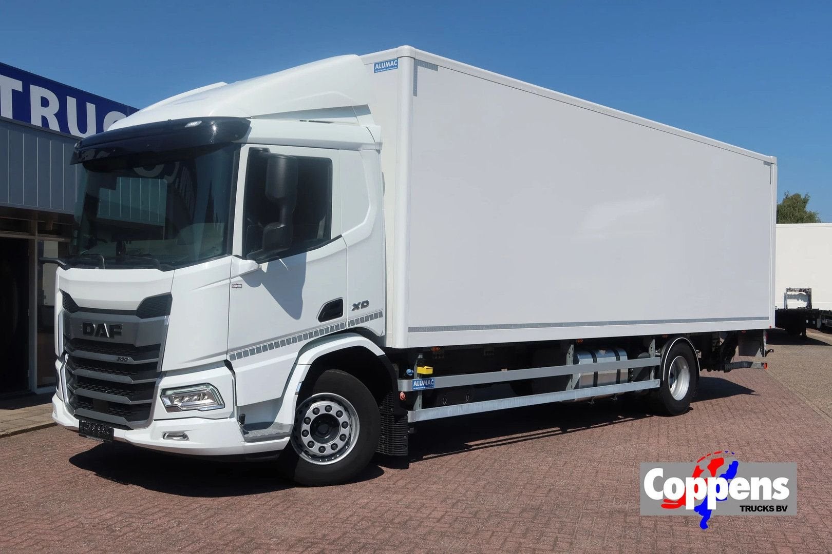 DAF XD 300 Bak+Klep 2.000 kg, Automaat, Wit, Bedrijf, Diesel