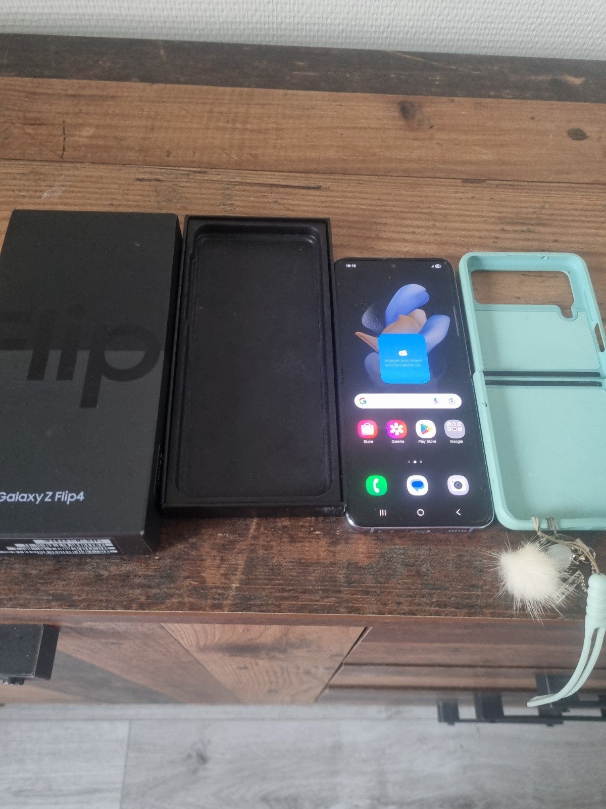 samsung z flip 4 mauve, Télécoms, Téléphonie mobile | Samsung, Enlèvement
