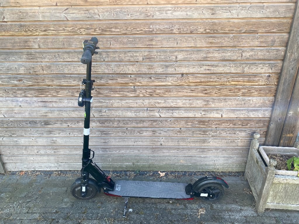 Op plooibare elektrische step voor volwassenen – E-Twow GT, Vélos & Vélomoteurs, Trottinettes, Enlèvement, Utilisé, Step électrique (E-scooter)