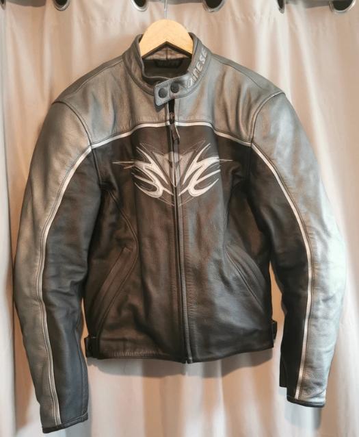 Dainese vintage leren motorjas voor dames — Maat M (48), DAINESE, Jas | leer, Ophalen of Verzenden, Dames