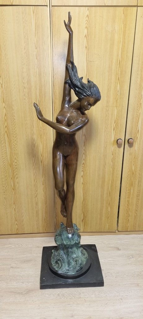 Groot bronzen beeld Art Deco dame – 120 cm – 22,5 kg, Antiek en Kunst, Ophalen, Art deco, Brons, Beeld
