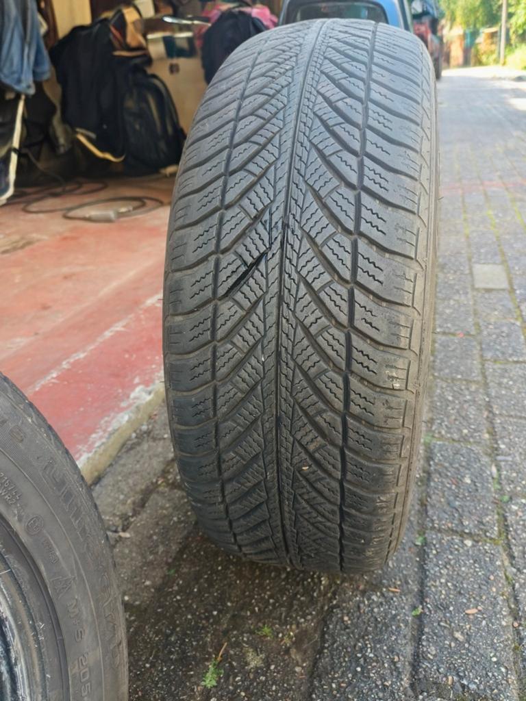 4 winterbanden Goodyear, Ophalen