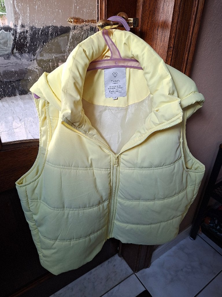Bodywarmer  mt 42, Kleding | Dames, Ophalen, Nieuw, Maat 42/44 (L), Geel
