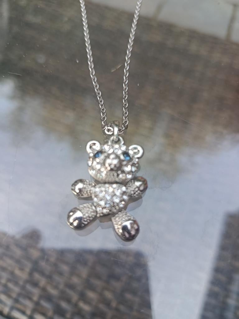 Disney s Swarovski beertje, Verzenden