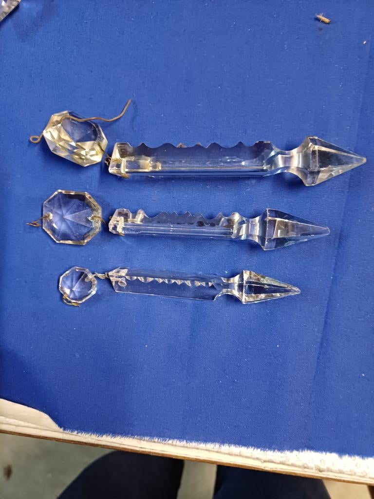 KRISTAL 780 ONDERDELEN KROONLUCHTERS, Antiek en Kunst, Antiek | Verlichting, Ophalen