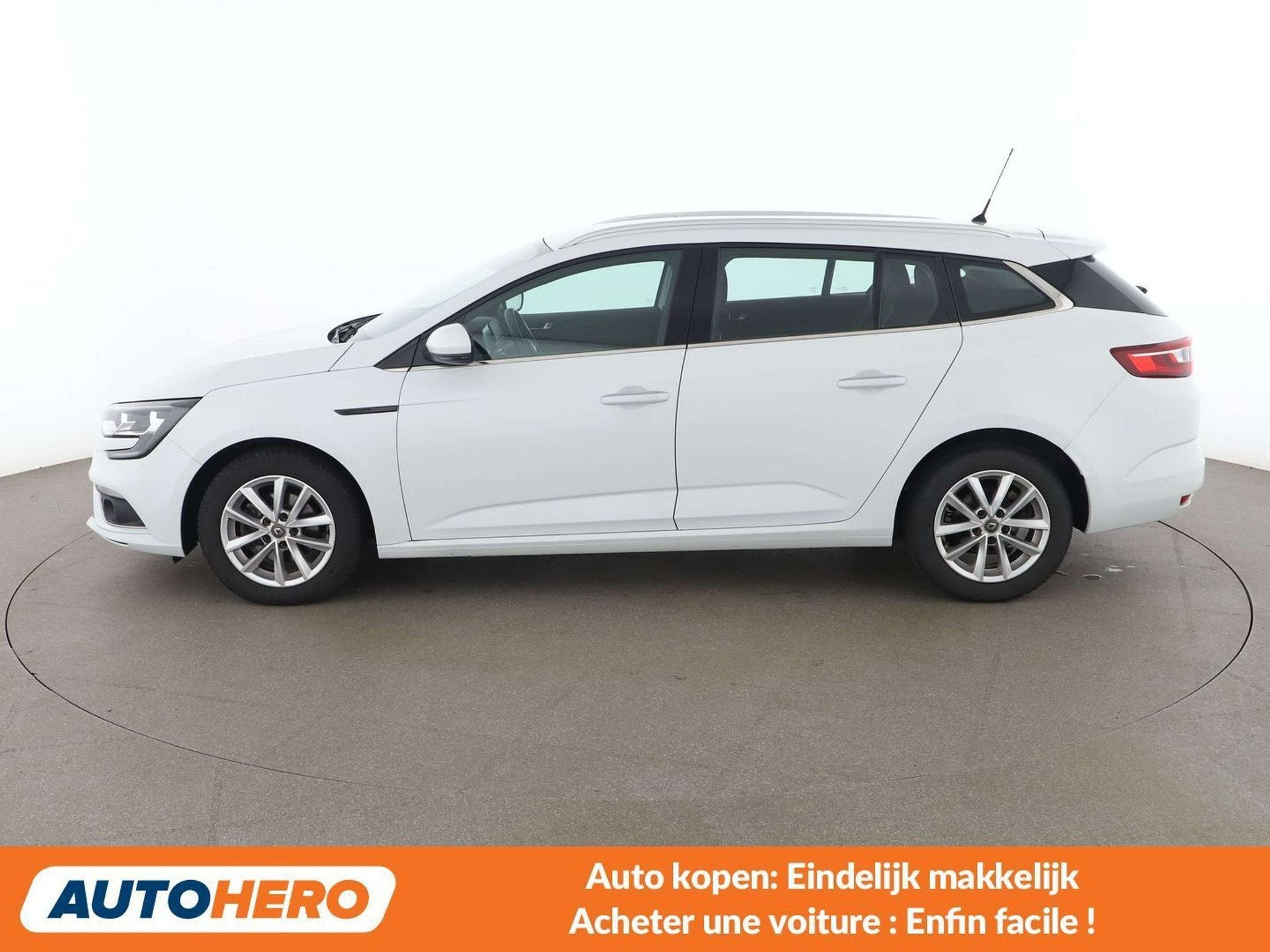 Renault Mégane 1.3 TCe Business (bj 2020, automaat), Stof, Gebruikt, Wit, https://public.car-pass.be/vhr/02f00ec6-3594-4e43-93e8-2aa9b4b6bd95