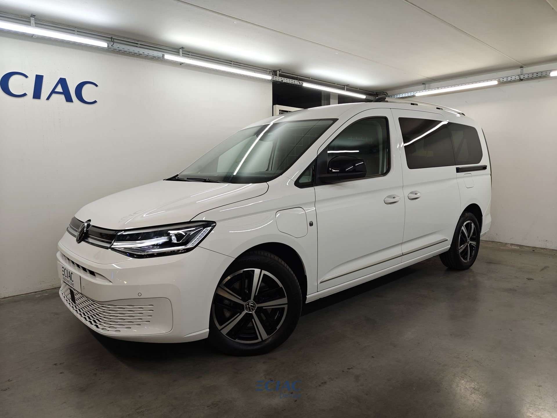 Volkswagen Caddy PHEV Maxi Style 7plaats - DSG - 13255KM - G, Auto's, Volkswagen, Bedrijf, Caddy Combi, Airbags, Bluetooth, Centrale vergrendeling