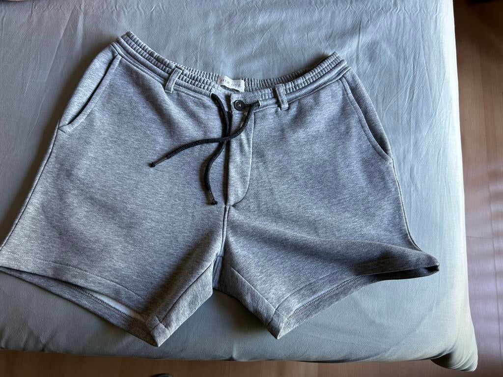 Short Heren.grijs.Pier One.L, Ophalen of Verzenden, Zo goed als nieuw, Maat 52/54 (L), Zwart