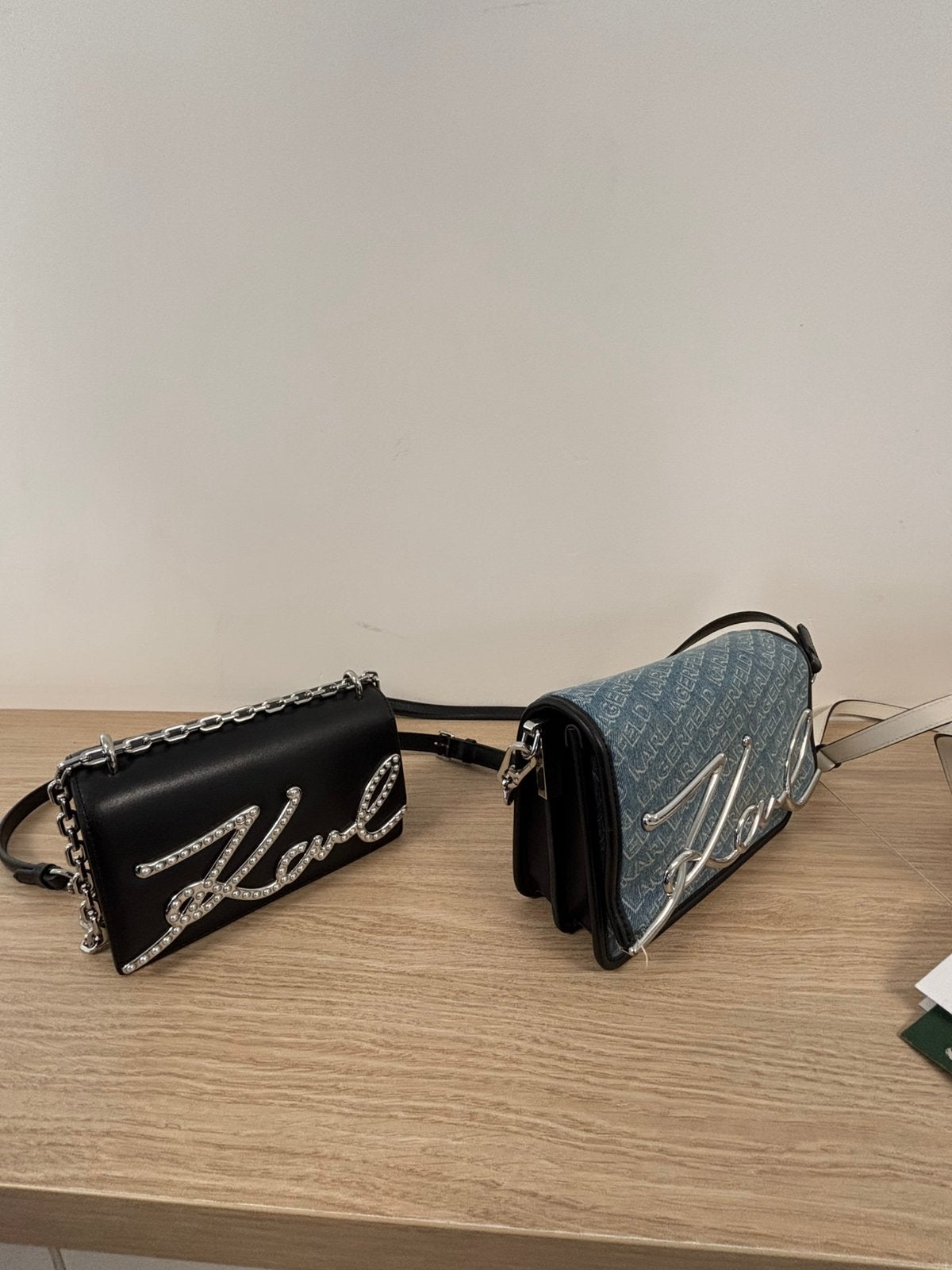 Karl Lagerfeld handtassen, Bijoux, Sacs & Beauté, Enlèvement, Comme neuf, Noir, Sac à main