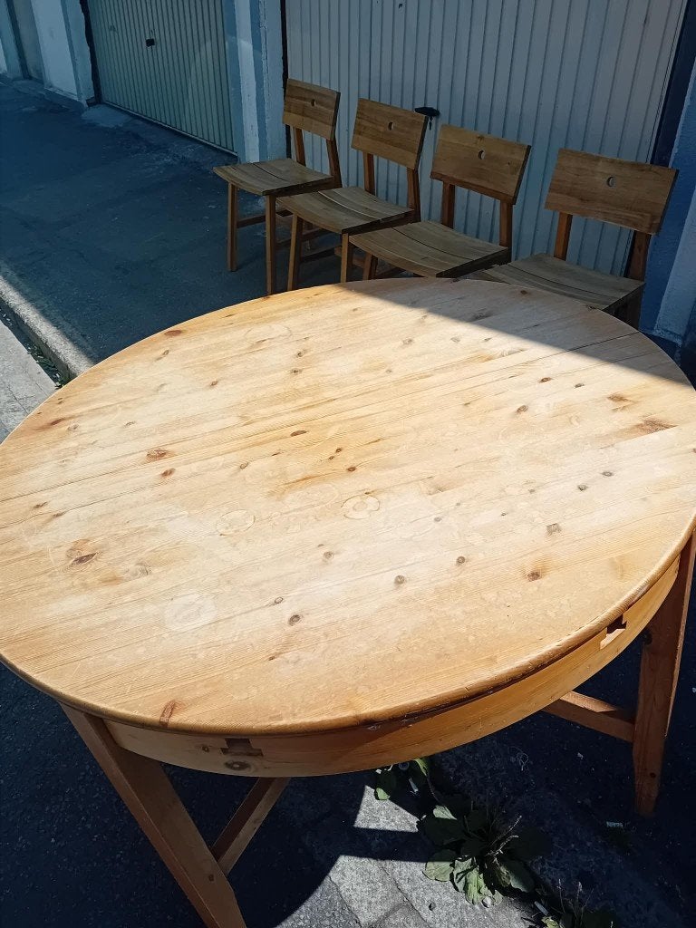 Table de cuisine/ salle a manger + 4 chaises en bon état, Enlèvement, Utilisé, Bois, 4 à 6 chaises