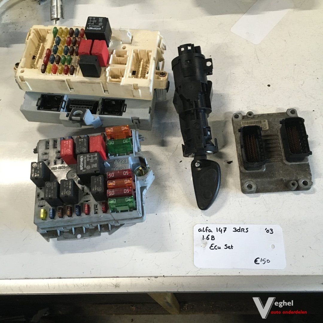 Alf 147  3drs  2003 1.6 benzine  ECU Set met contactslot, Gebruikt, -, -, Ophalen of Verzenden