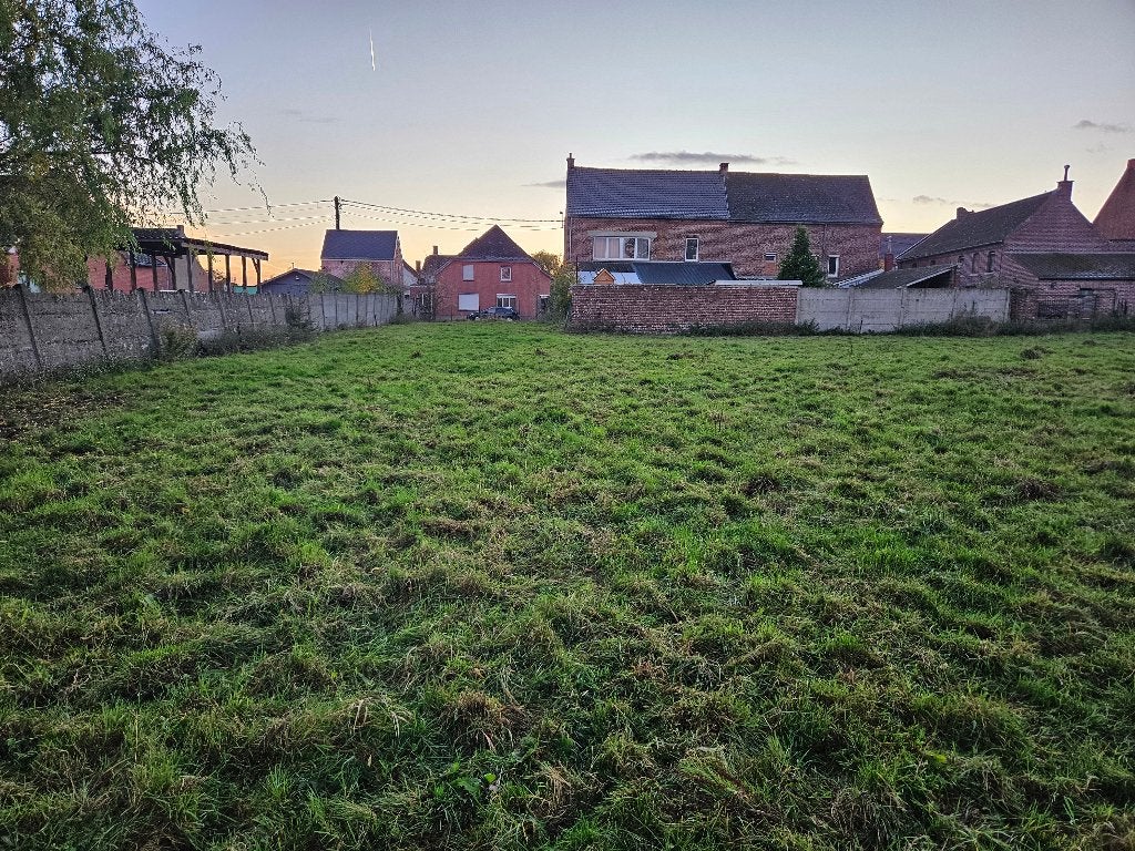 „Je toekomstige huis ”, Immo, Gronden en Bouwgronden, 1500 m² of meer