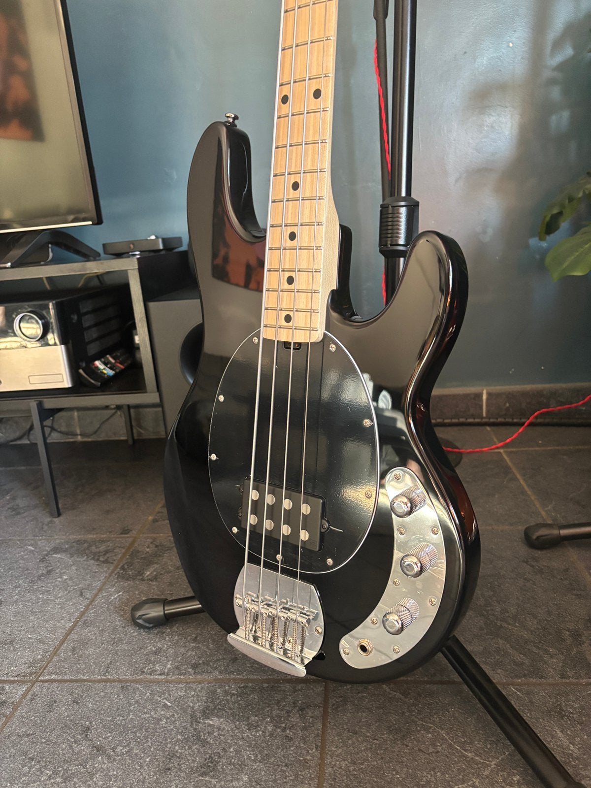 UPGRADED Sterling ray4 nordtrand, Musique & Instruments, Enlèvement ou Envoi, Comme neuf