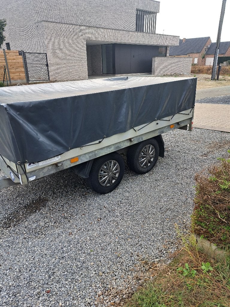Aanhanger, Enlèvement, Utilisé