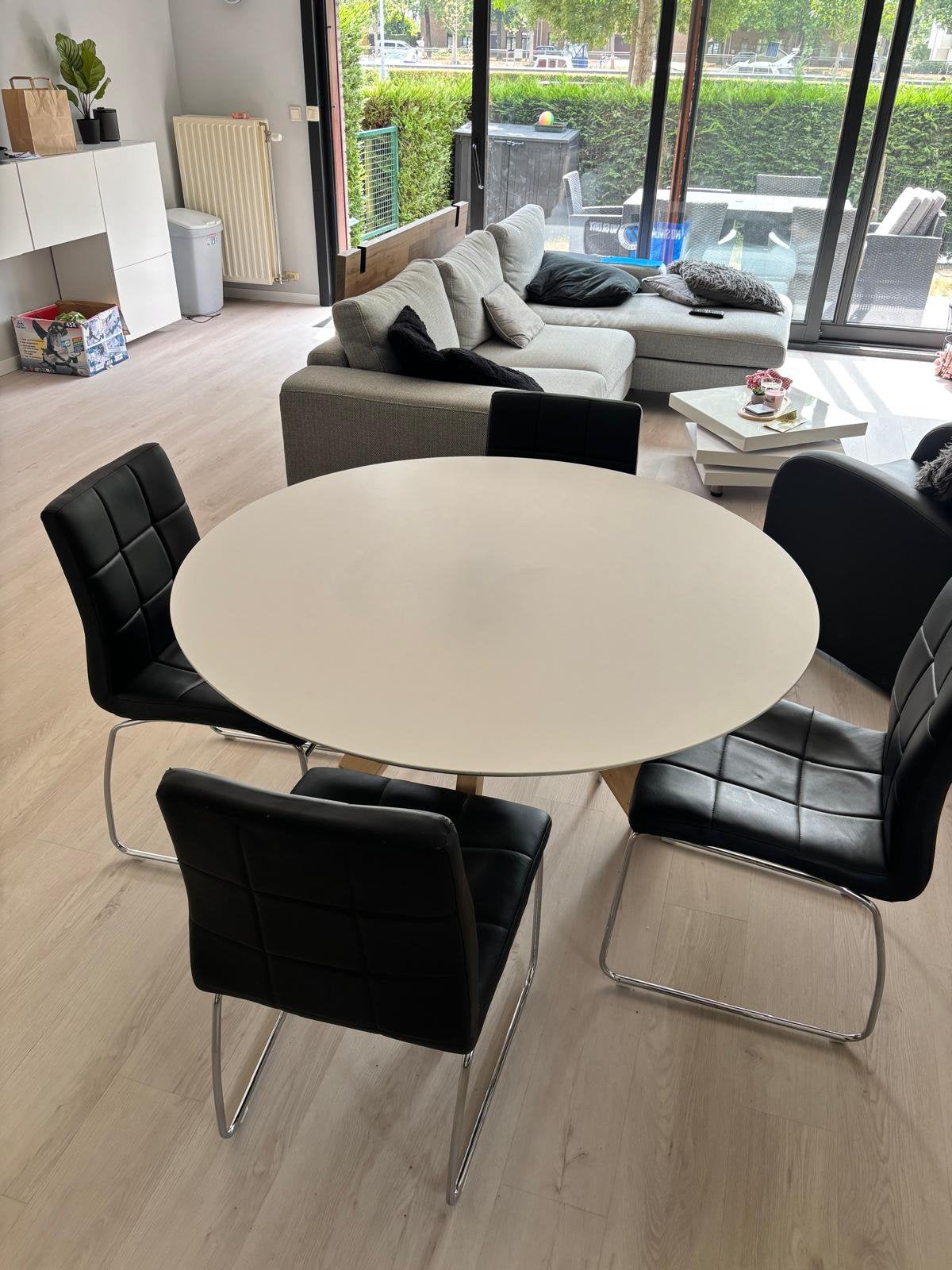 Mooie witte ronde tafel 120 cm, zo goed als nieuw, Enlèvement, Comme neuf