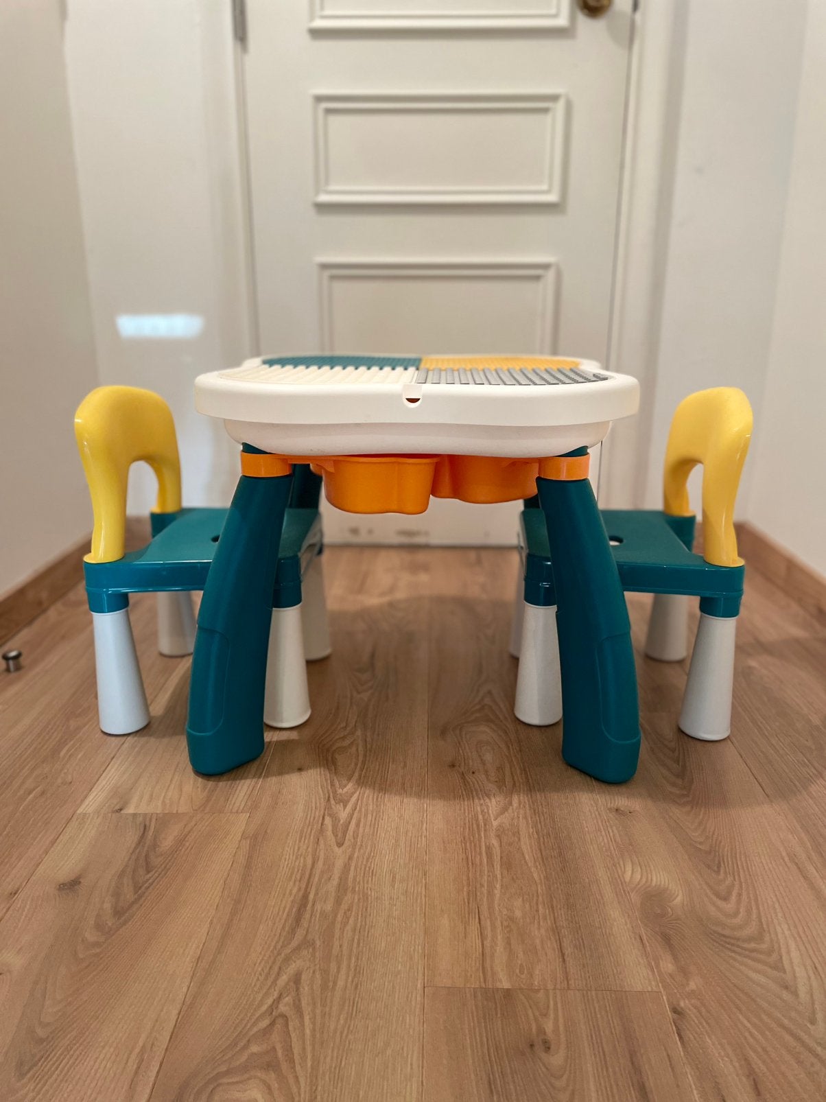 Speeltafel met 2 stoeltjes, Kinderen en Baby's, Ophalen, Gebruikt