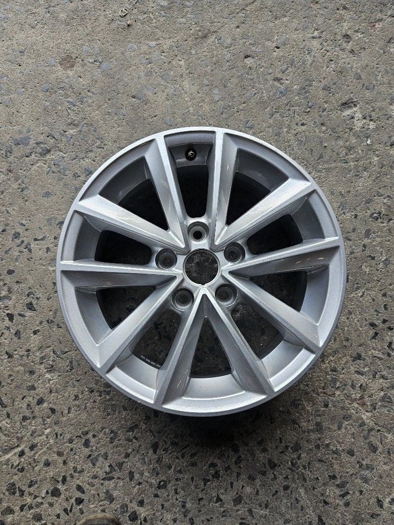 Jante Renault Clio, 40 300 2460R - 16 pouces - 5 boulons, Enlèvement ou Envoi, Renault
