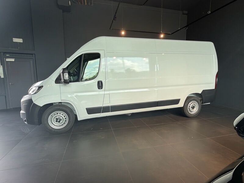 Fiat Ducato GB 3T5 BlueHDi S&S L2H2 Light Duty, Auto's, Voorwielaandrijving, Stof, Gebruikt, 4 cilinders
