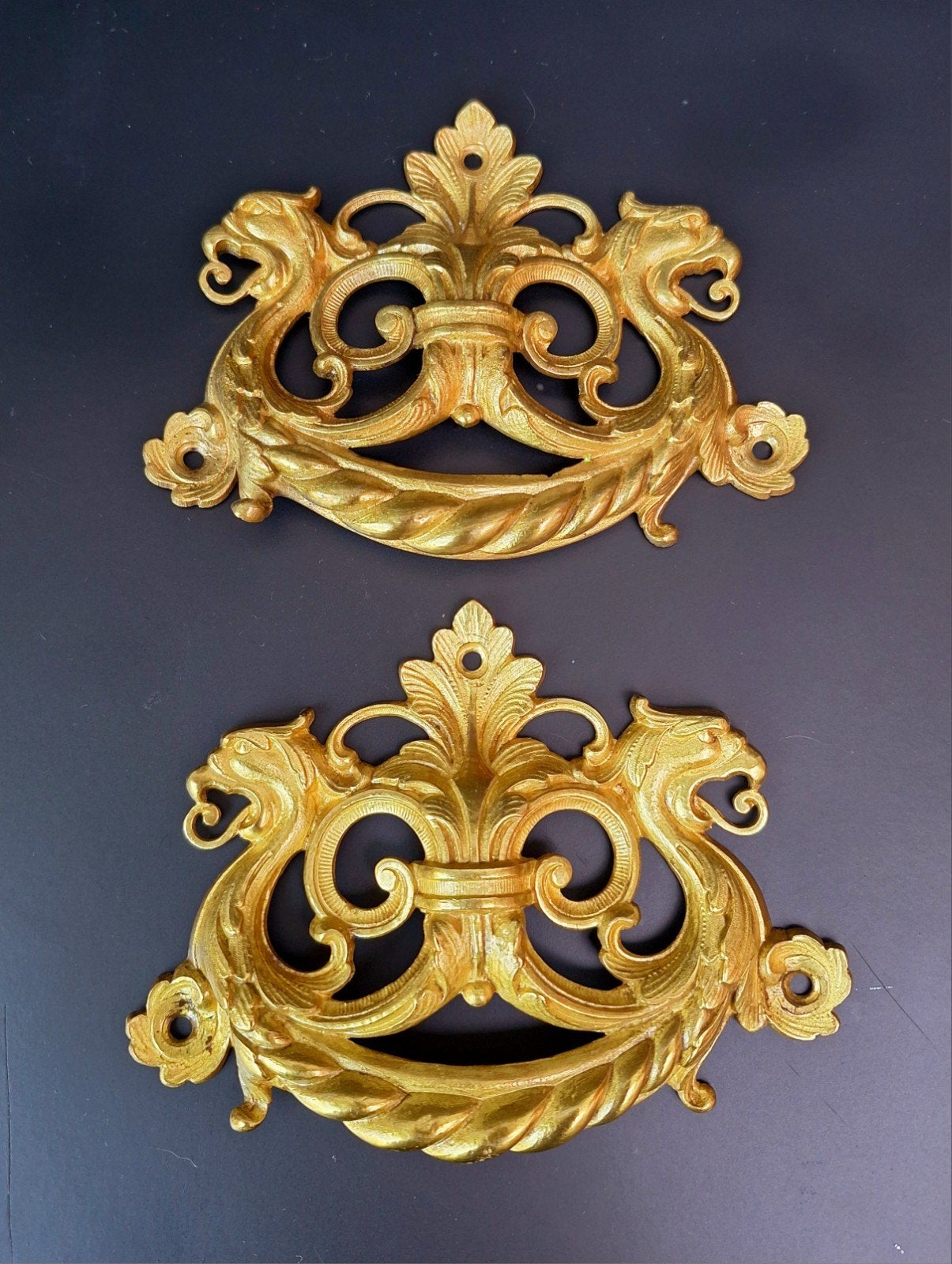 Poignées Empire anciennes, tiroir/armoire, griffons, Antiquités & Art, Enlèvement ou Envoi