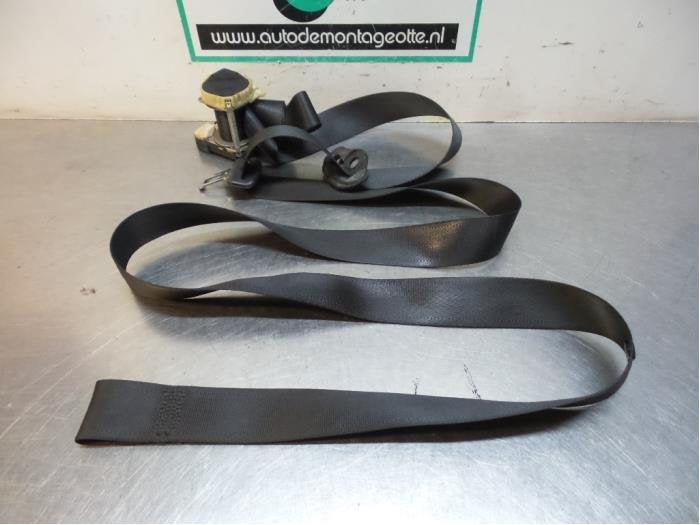Ceinture de sécurité avant gauche d'un Opel Corsa (Corsa C, -, Opel, 3 mois de garantie, Utilisé