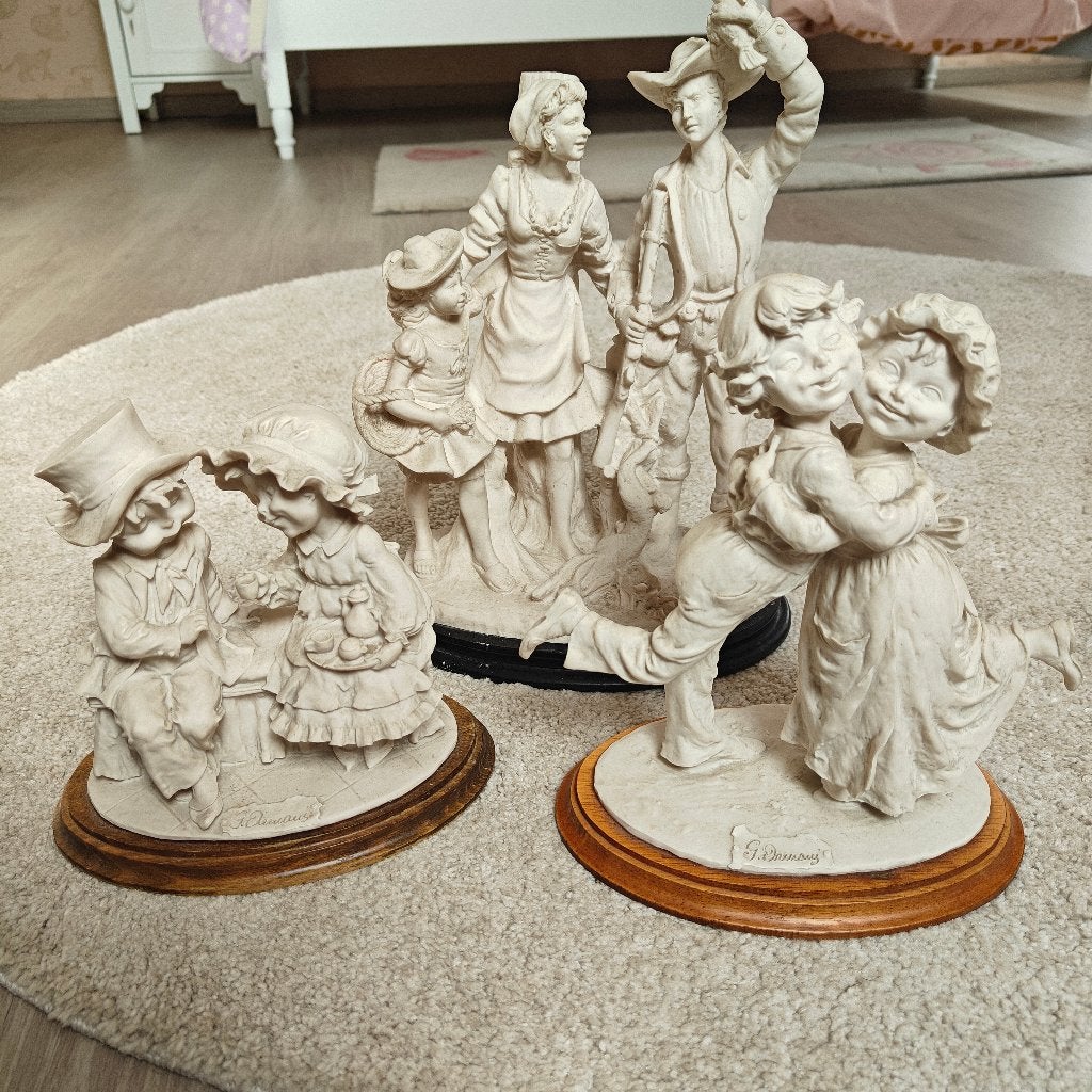 Collectie van 3 beelden (Giuseppe Armani), Ophalen, Zo goed als nieuw