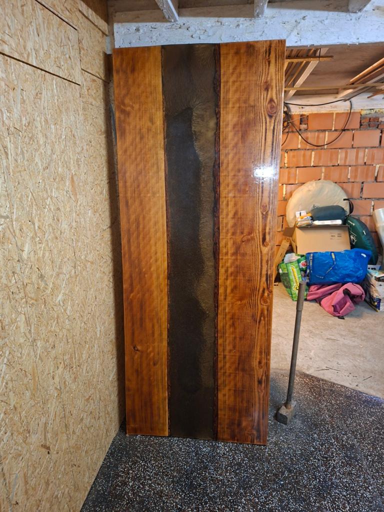Epoxy boomstamtafel, Ophalen
