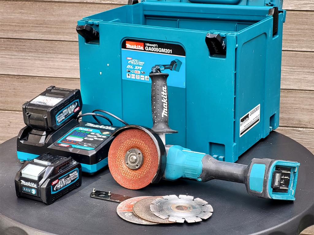 Kit de meuleuse Makita XGT 40V + batteries et chargeur., Bricolage & Construction, Outillage | Meuleuses, Comme neuf, Meuleuse d'angle