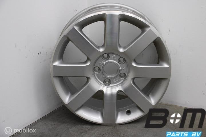 NIEUWSTAAT! Org. 1 losse 17 inch velg VW Golf 5! 1K0601025M, Auto-onderdelen, Gebruikt, Velg(en)