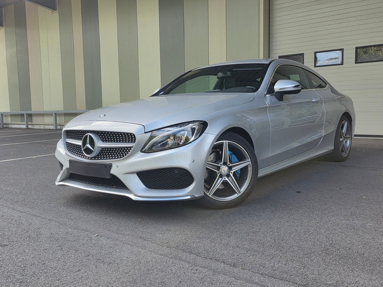 Mercedes-Benz
C 200 Aut. Coupe  PACK AMG -49000km- PERFECT!, Autos, Achat, Intérieur cuir, Entretenue par le concessionnaire, Noir
