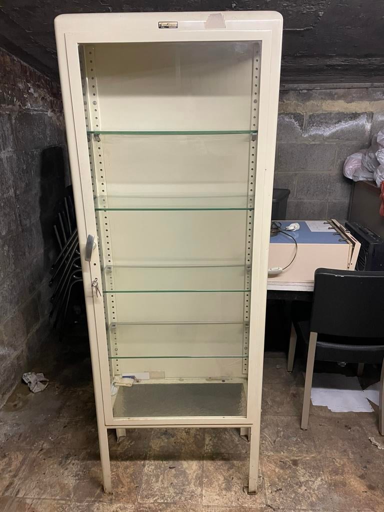 Votrine medical vontage 70/80’ Manubelge, Enlèvement, Utilisé