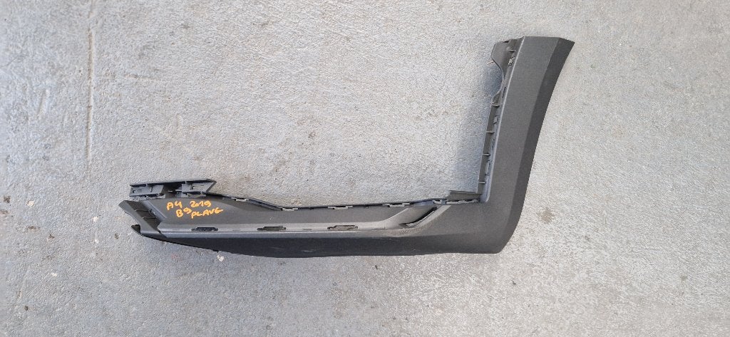 MOULURE baguette pare choc avant gauche AUDI A4 B9 2019, Autos : Pièces & Accessoires, Enlèvement, Avant, Audi