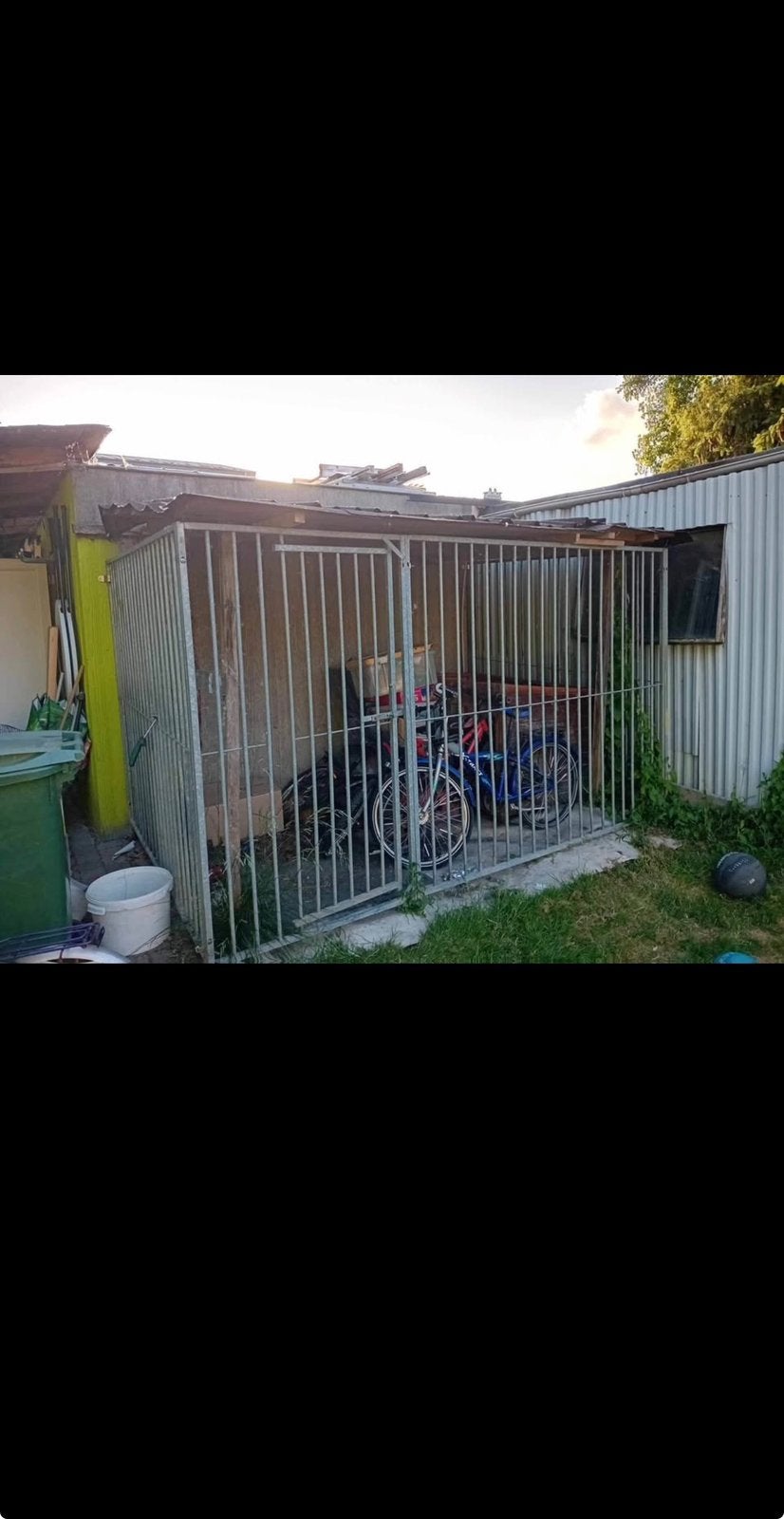 Hondenhok te koop, Ophalen, Zo goed als nieuw, Hondenhok