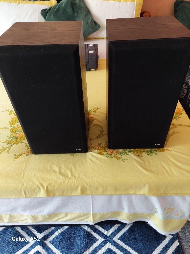 PAIRE D'ENCEINTES B & W DM110, Ophalen, Stereo speakers, Gebruikt, 60 tot 120 watt