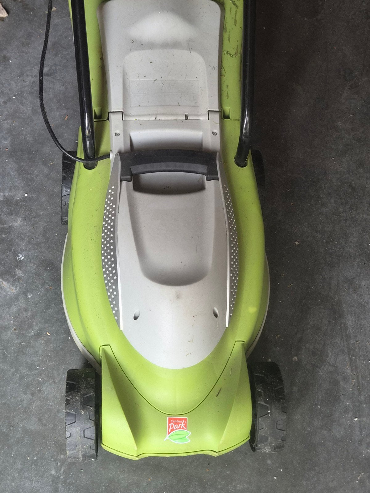 Grasmaaier elektrisch, Ophalen
